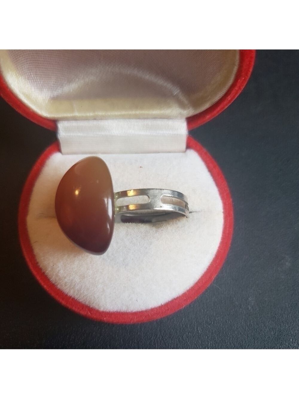 Ring - Picture 4 of 8